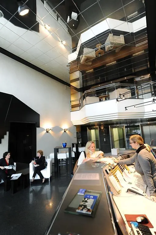 Hotel B-Aparthotel Moretus Anversa