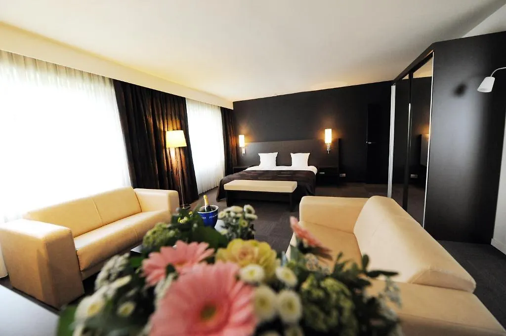 B-Aparthotel Moretus Antwerp